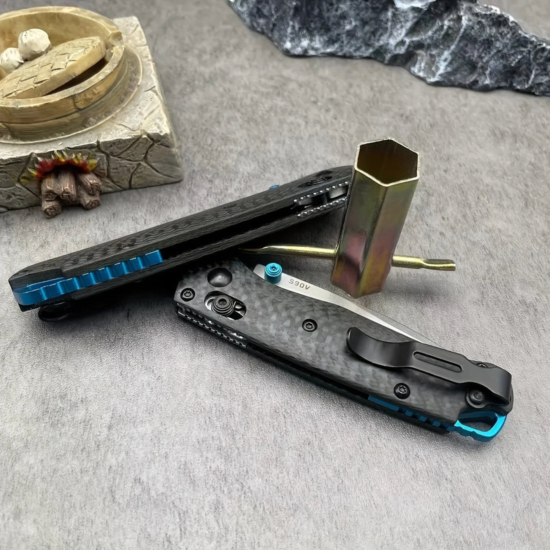 BM 535 Folding Knife S35V Blade Carbon Fiber Handle