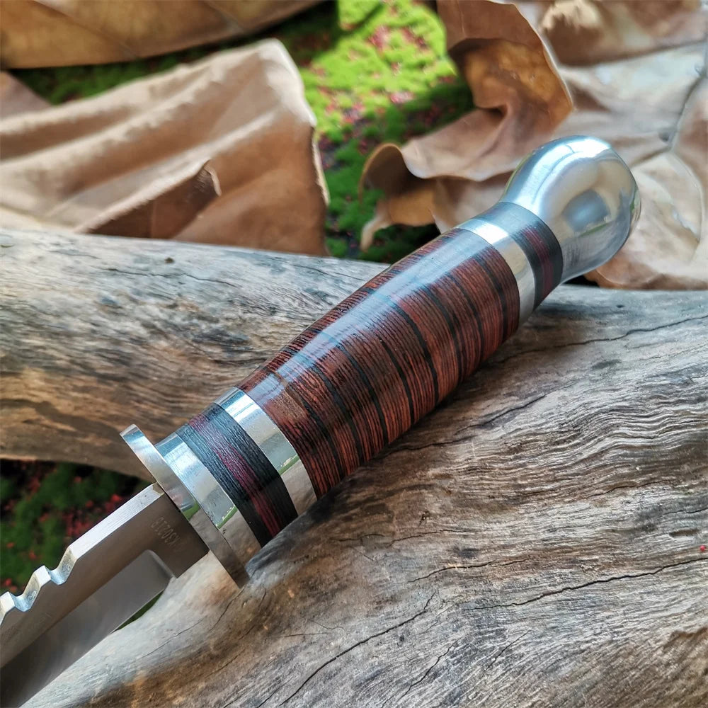 8CR15Mov Steel Hunting Knife with Wooden Handle & Sheath
