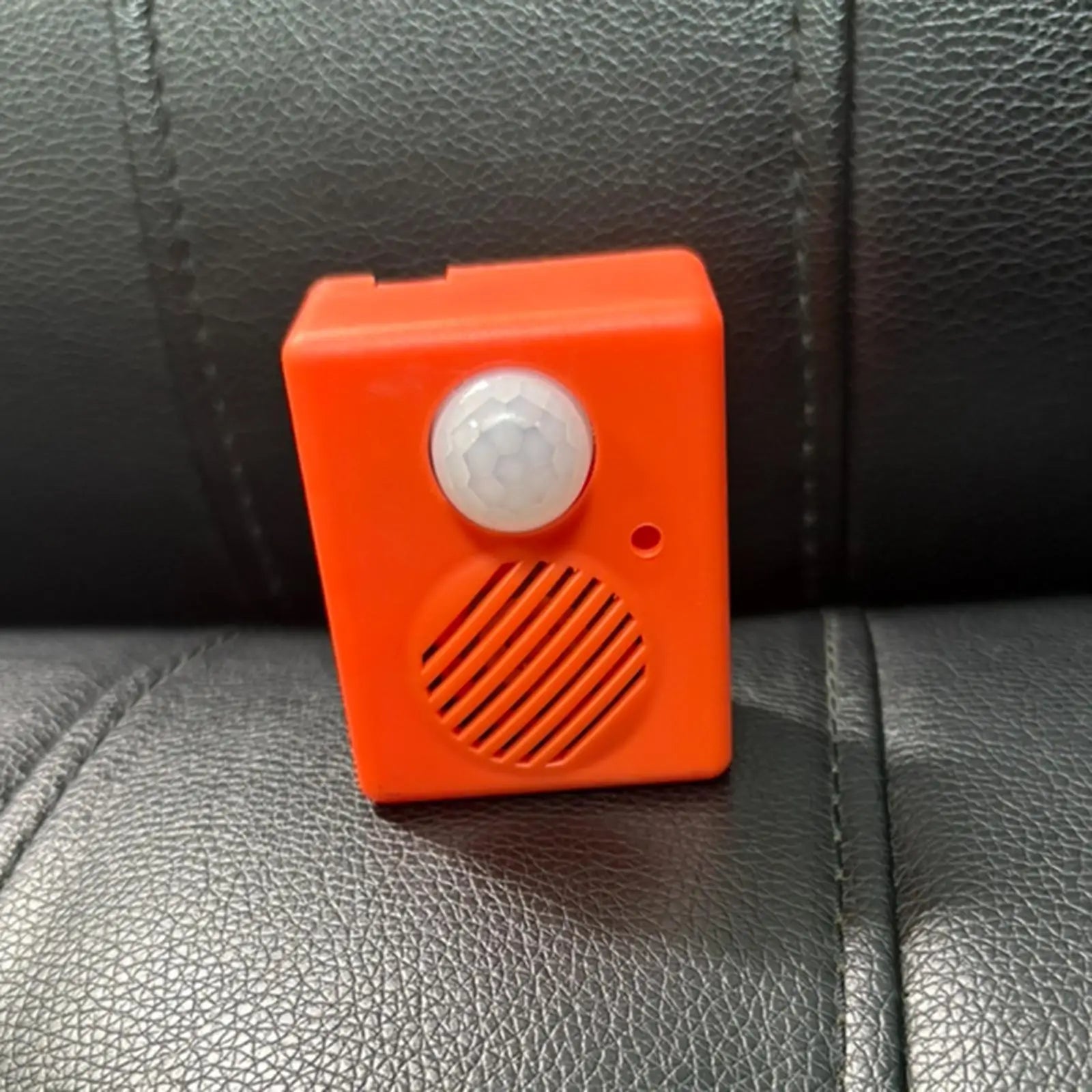 Halloween Sound Player, Voice Activated Props, Spooky Sound Props, Voice Motion Sensor Scream Speaker for Shop Indoor Outdoor