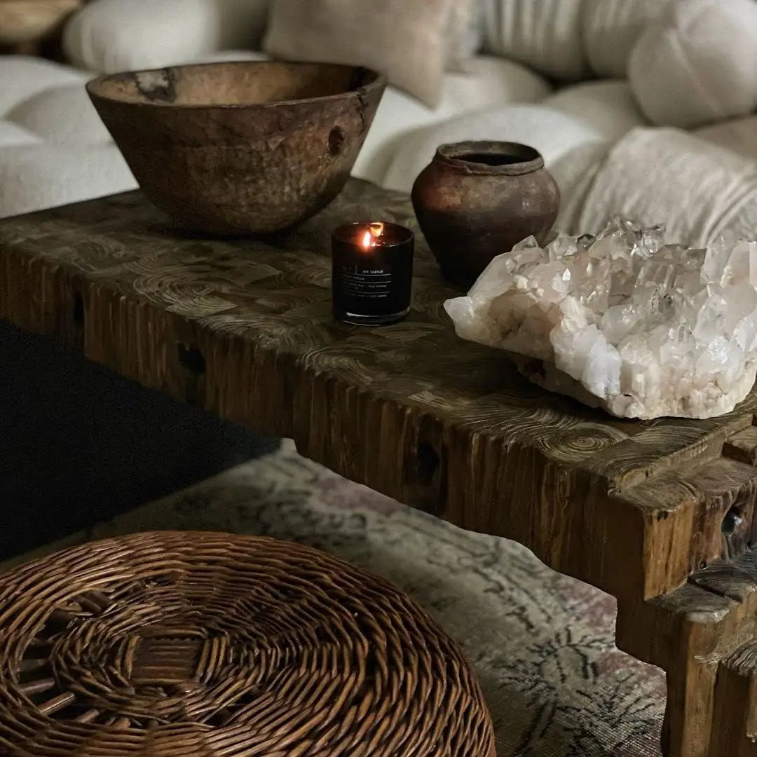 Luxury Jasmine Oud Sandalwood Soy Candle – 9oz Hand Poured