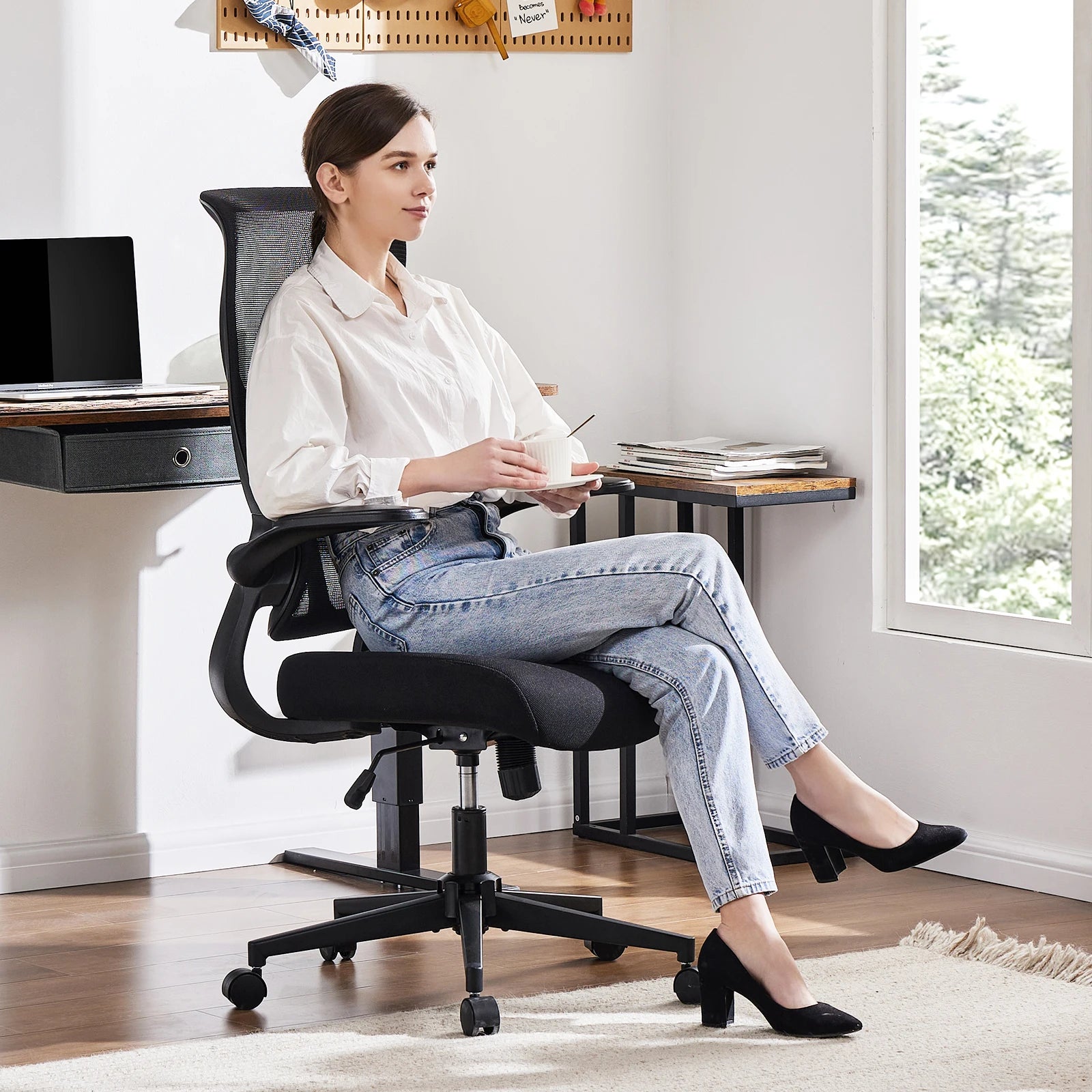 Ergonomic Mesh Office Chair with Flip-Up Arms