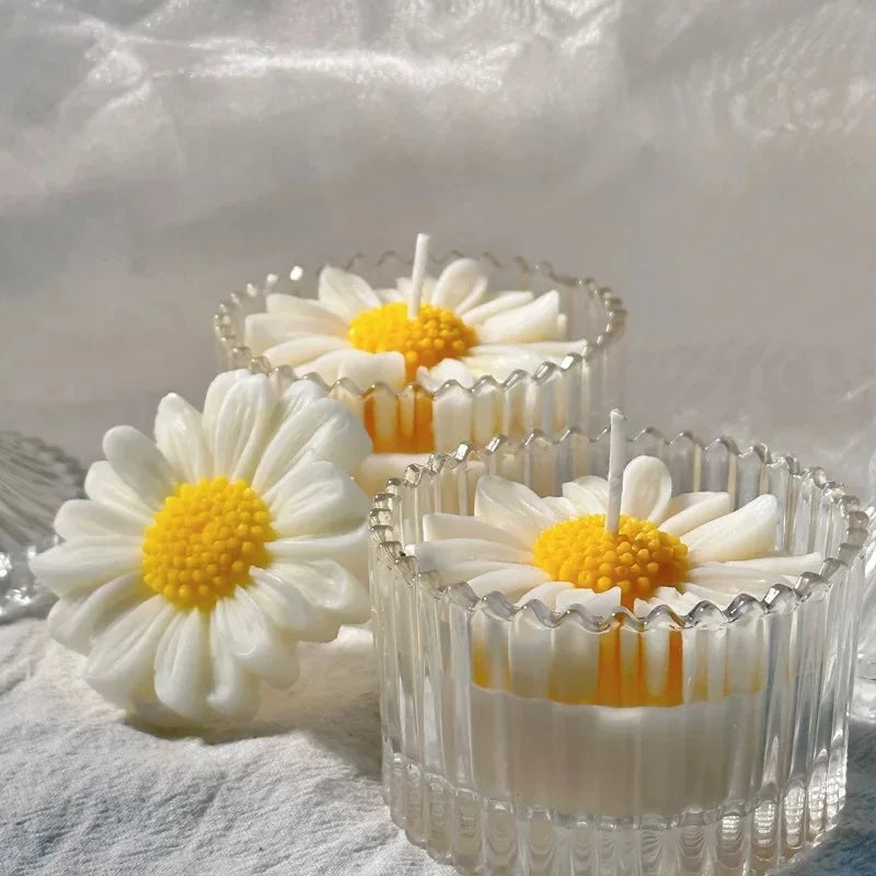 Hand-Poured Glass Chamomile Candle with 3D Daisy Gift